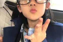娱乐吃瓜酱近视眼,近视眼视角下的娱乐圈风云